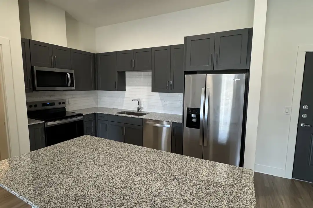 2731 E Sherman Dr unit 817 - View 2