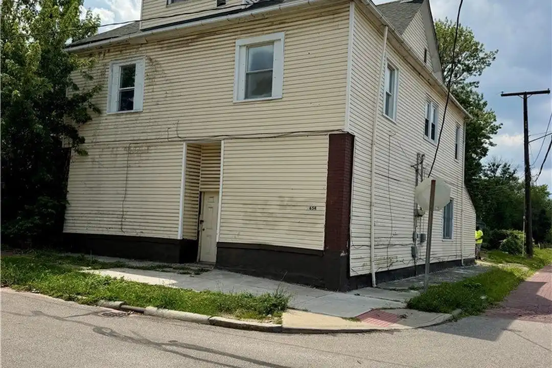 3654 E 53rd St #2 – photo 1