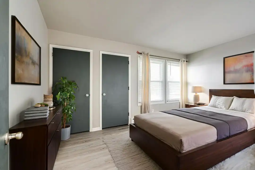 247 Sullivan St unit 279-202 - More