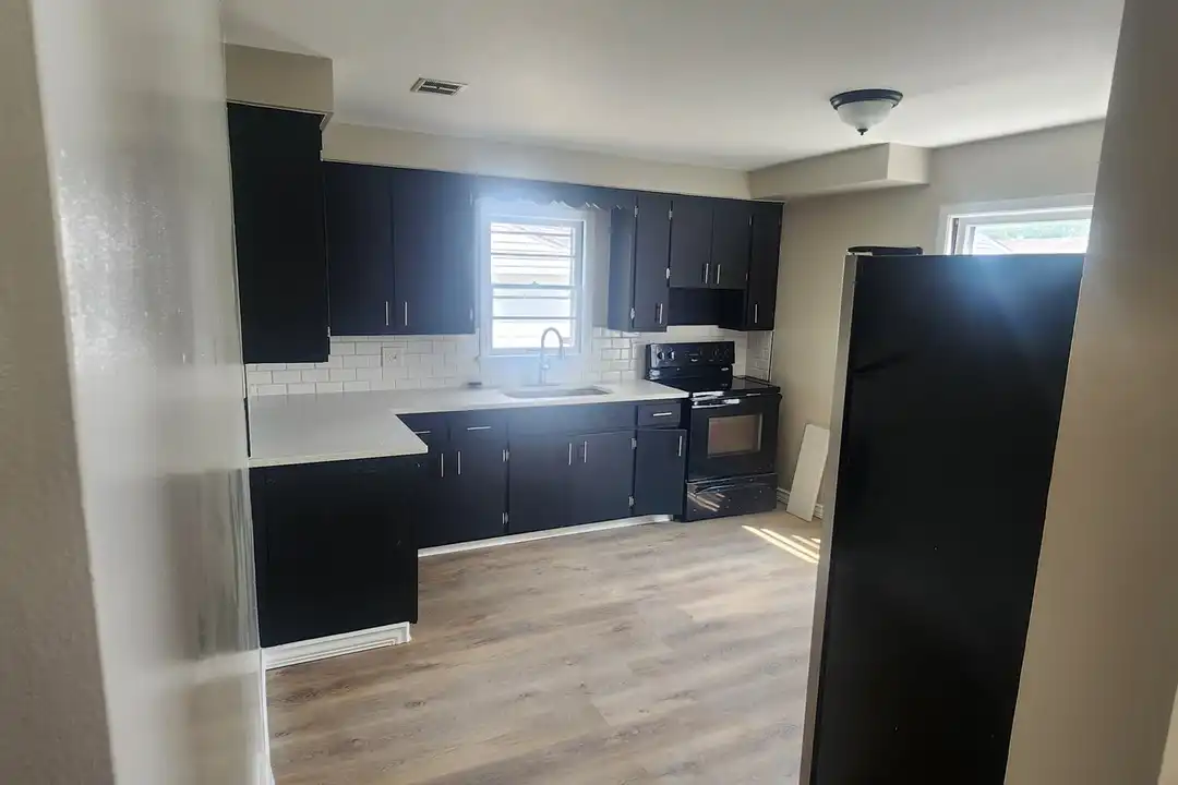 16329 S Lotus Dr – photo 1