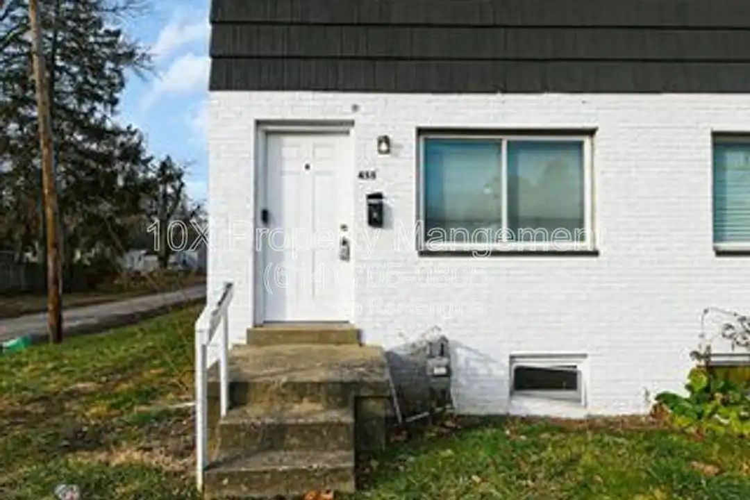 455 S Napoleon Ave - View 3