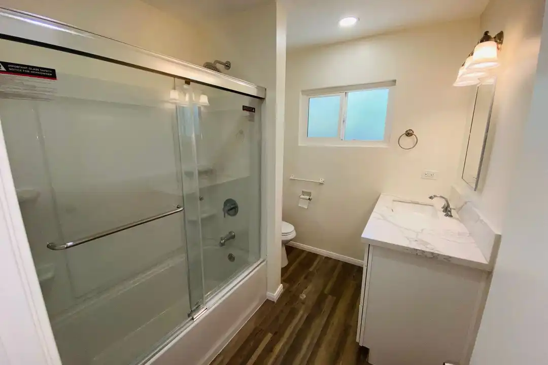 552 S Magnolia Ave unit 552 - More
