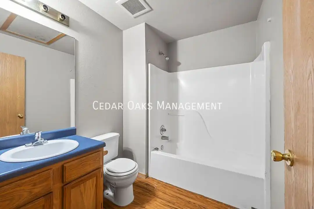 213 Erin Pl - View 6