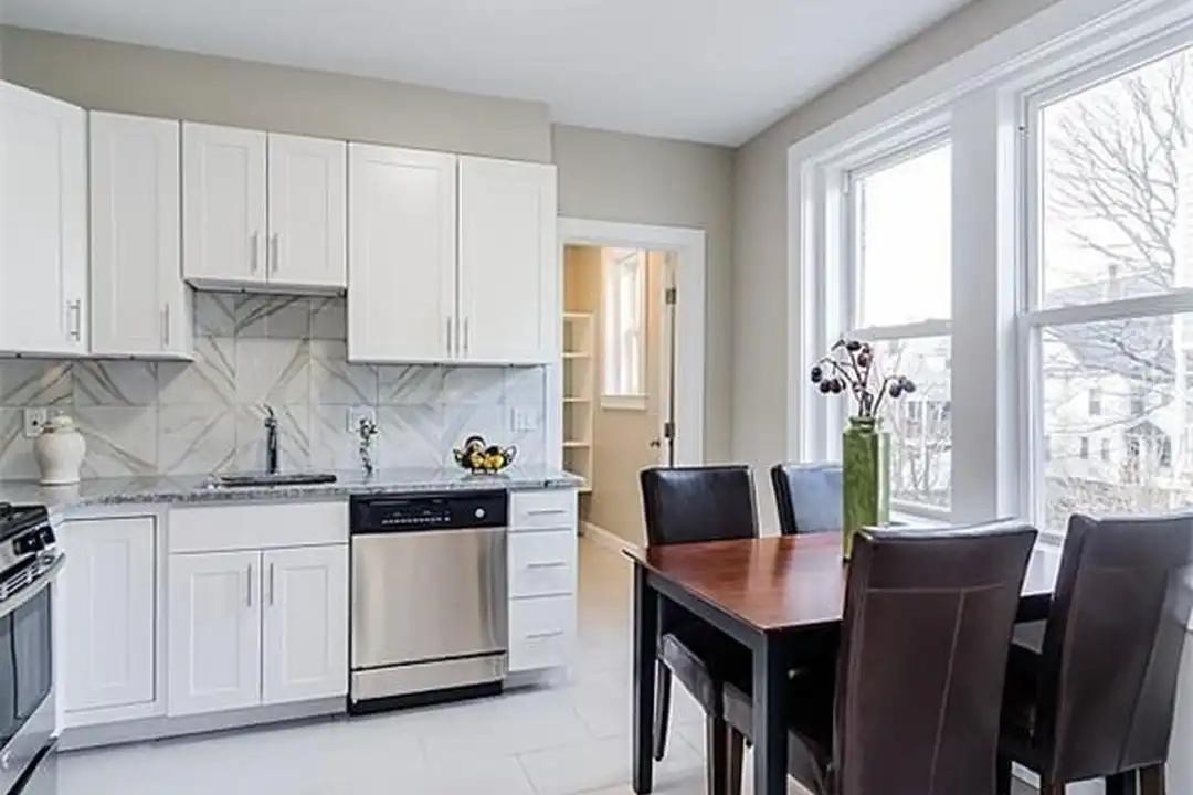 4 Leicester St unit 4 – pohled 3