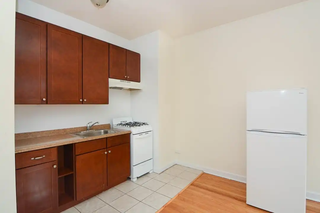 2732 N Spaulding Ave unit 612 - View 2