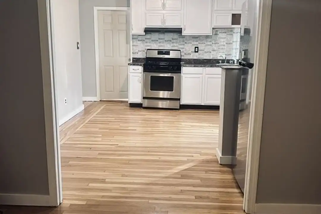 Apartment in Revere - View 4
