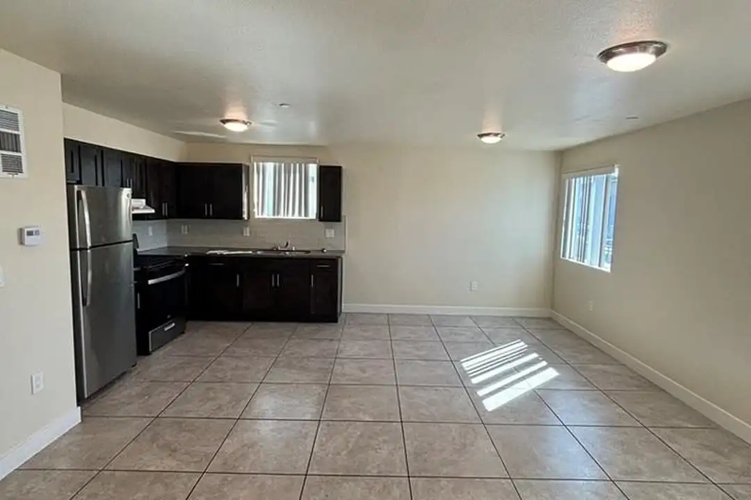 123 E 88th St unit 1/2 - View 2