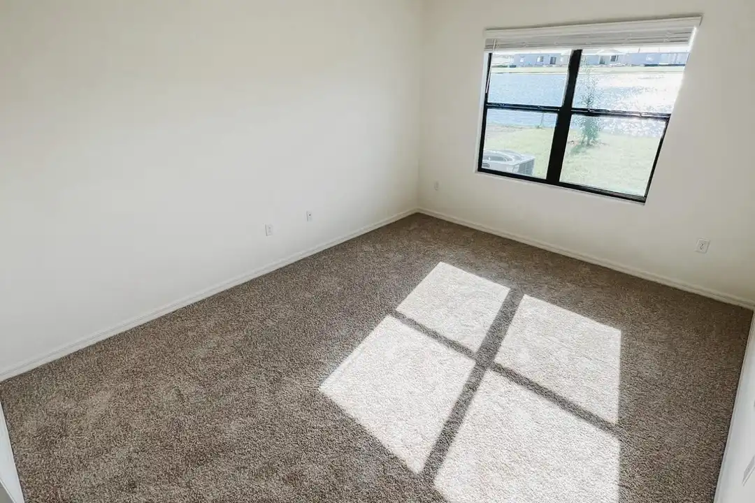House in Palm Bay - View 4