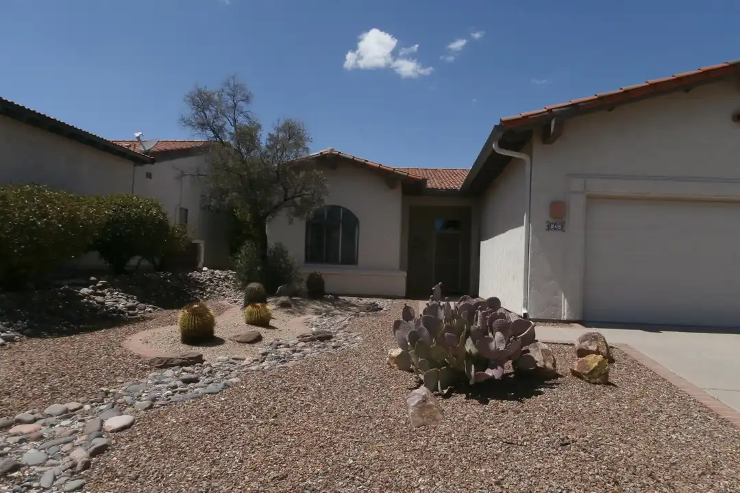 948 W Ashworth Rd – photo 1 of 26