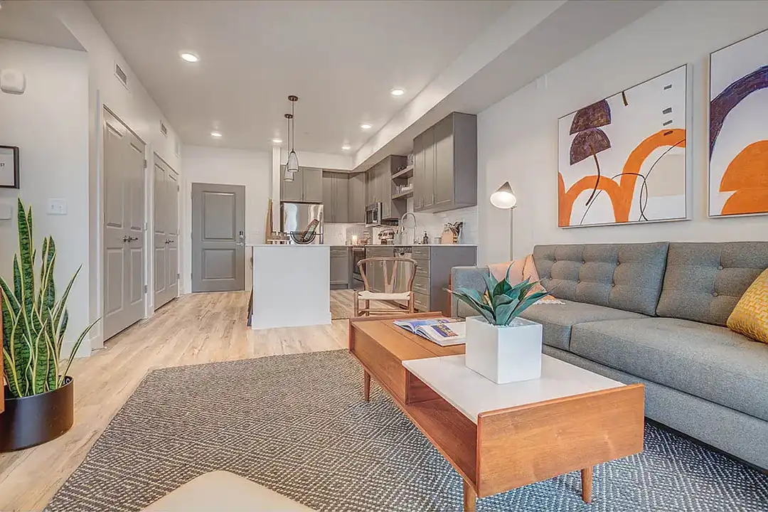 Harmony 3900 - View 2