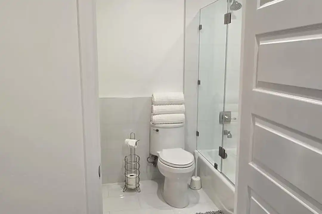 530 W 3rd St unit A - View 3
