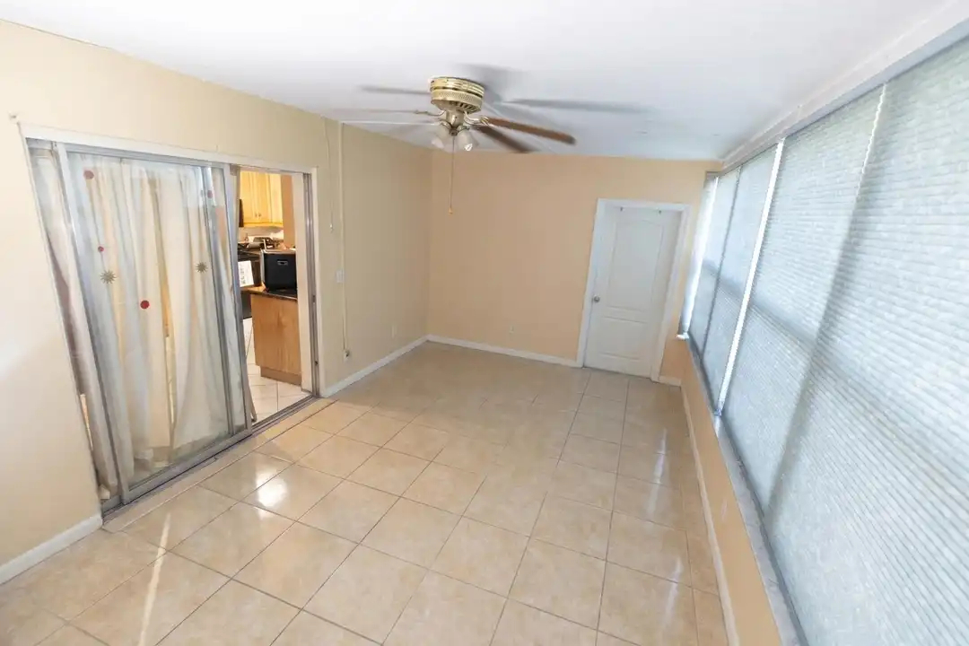 6717 NW 59th St - View 6