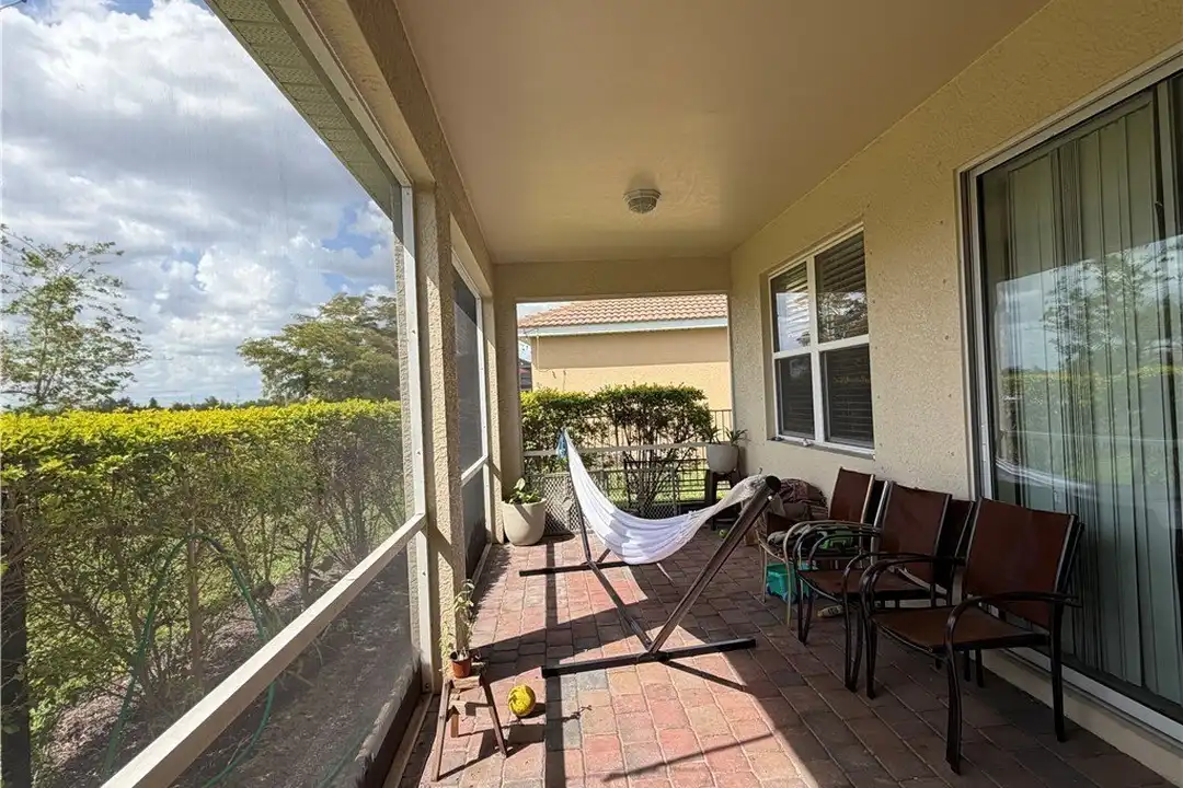 3202 Birchin Ln - View 4