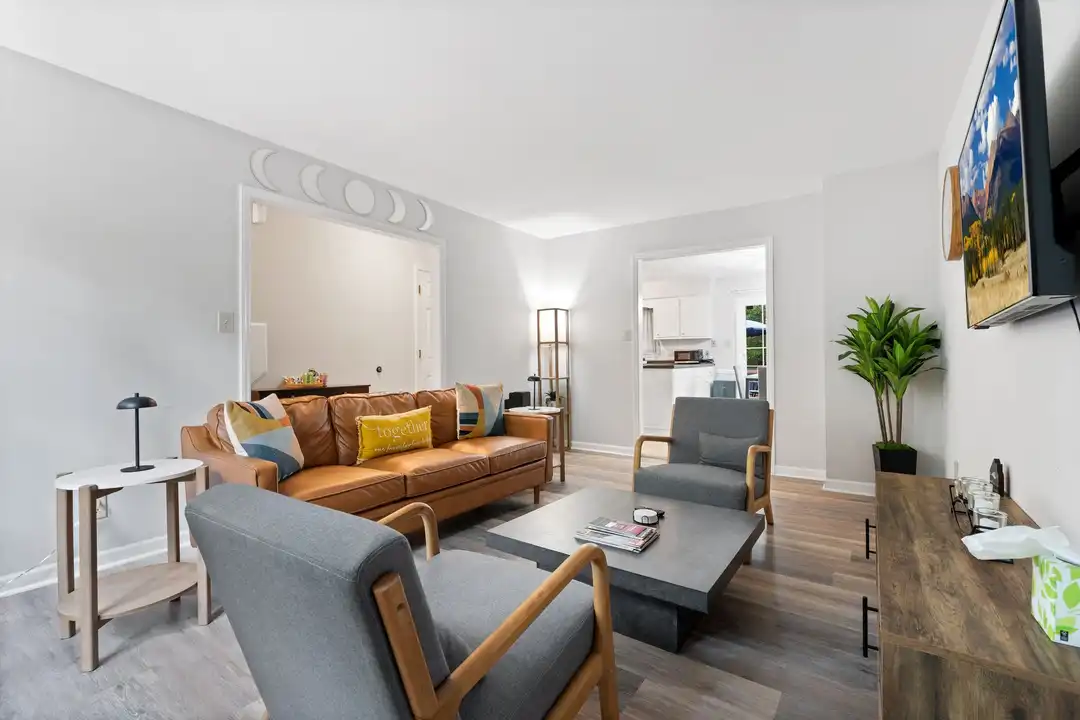 6716 Glendower Rd unit Unit B - View 4