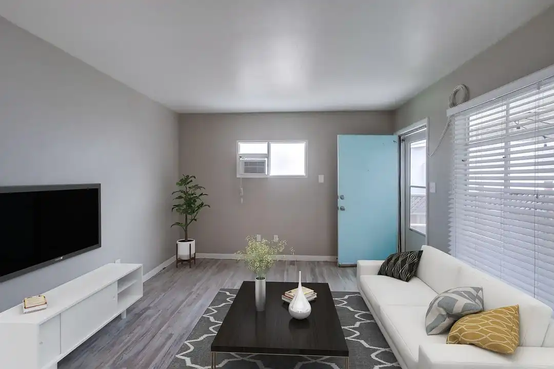 La Mesa Village - More