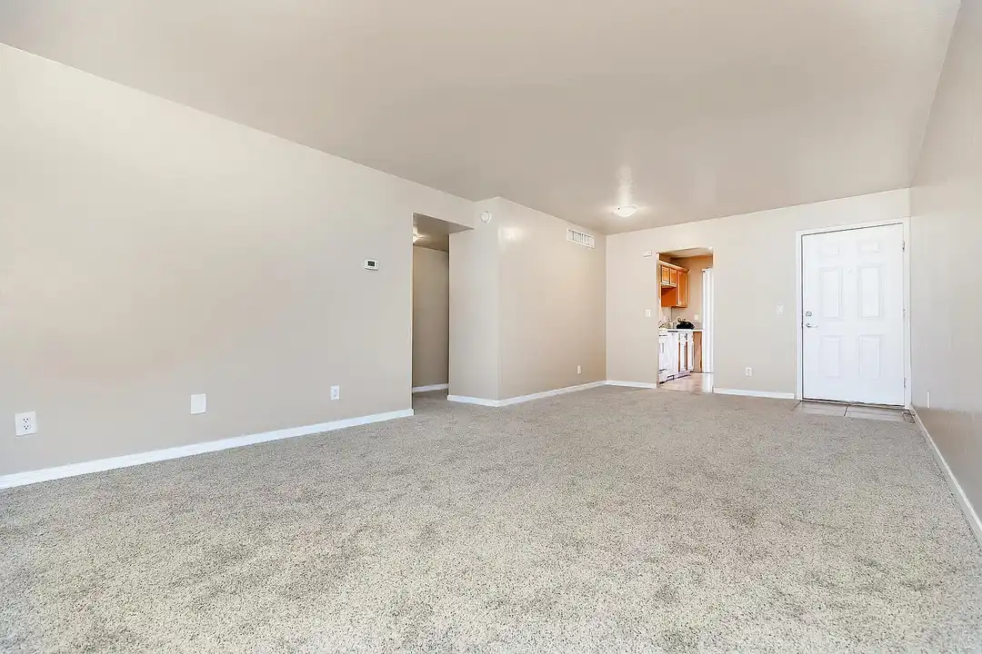 Pebble Creek Apartments – photo 1
