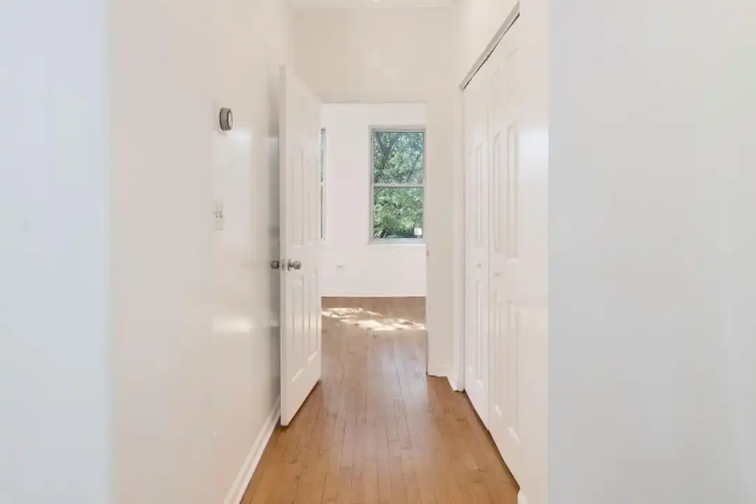 1911 S May St - More