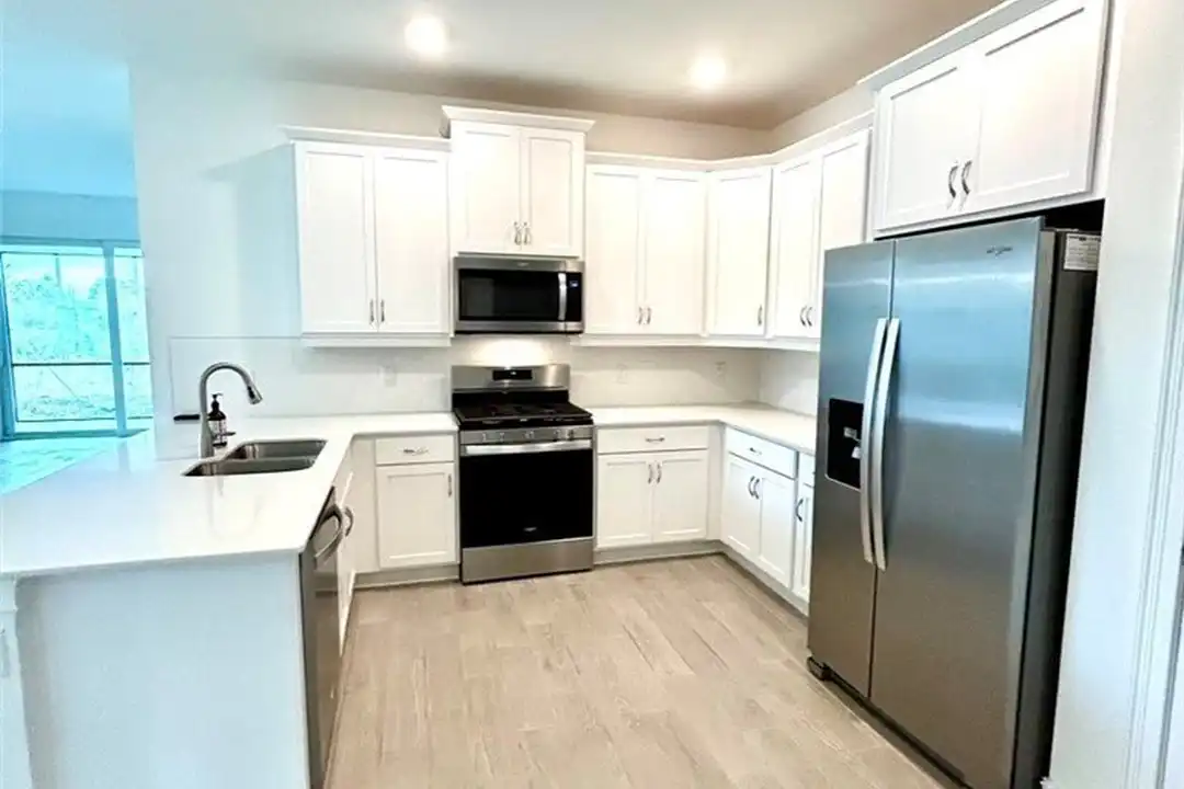 43806 Blue Heron Ln - More