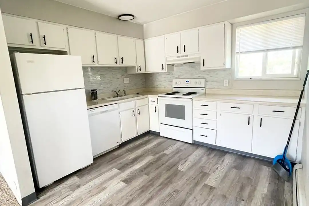4413 Forrest Hill Rd unit 5 - View 4