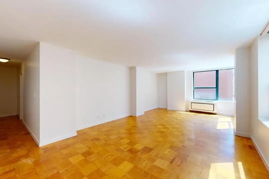 247 W 87th St – pohled 2