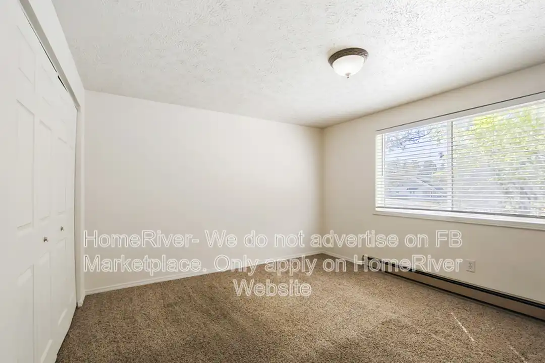 3221 S Regal St unit 1 - View 4