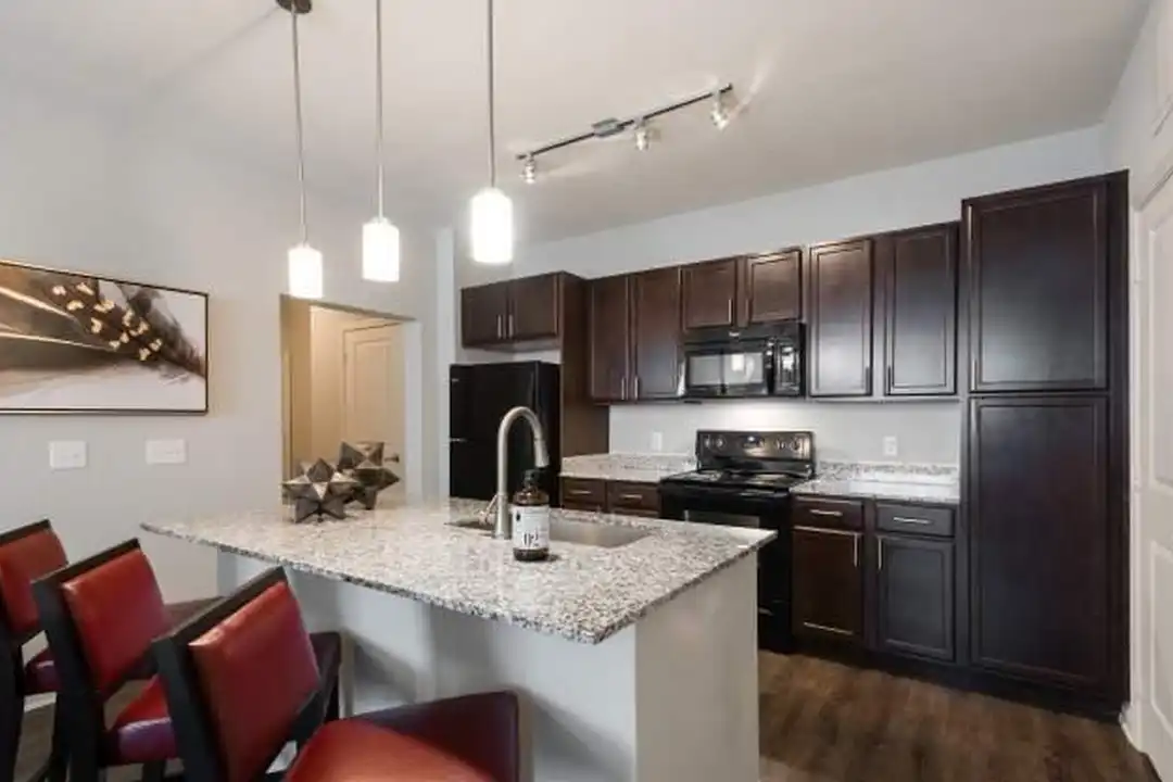22803 Tomball Pkwy unit # 22877 - More