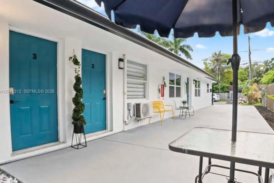 2320 SW 18th Terrace unit 1 - More