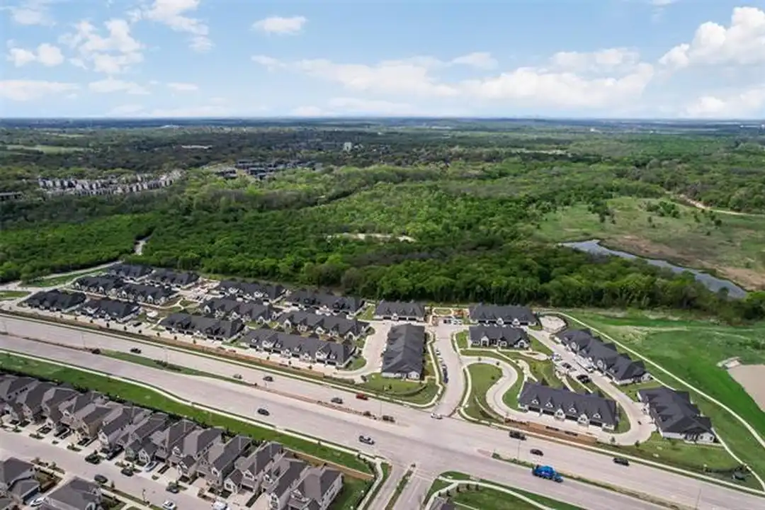 3116 Winter Rose Way unit RR # 38 - More