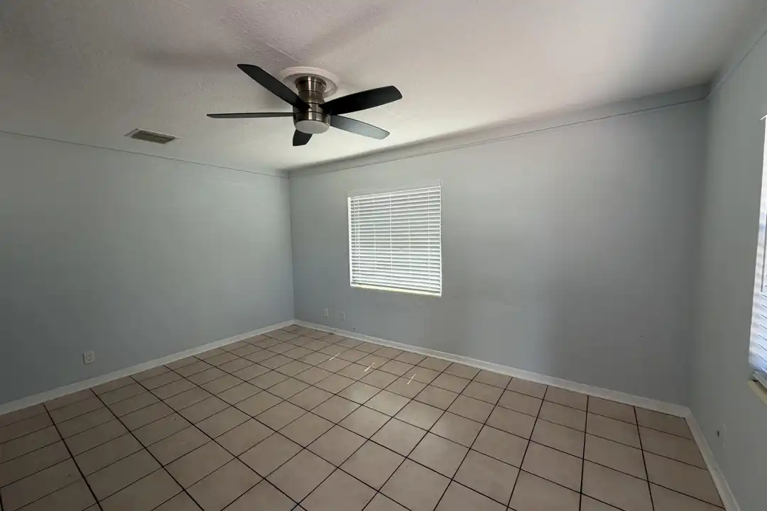 112 Prospect Rd - More