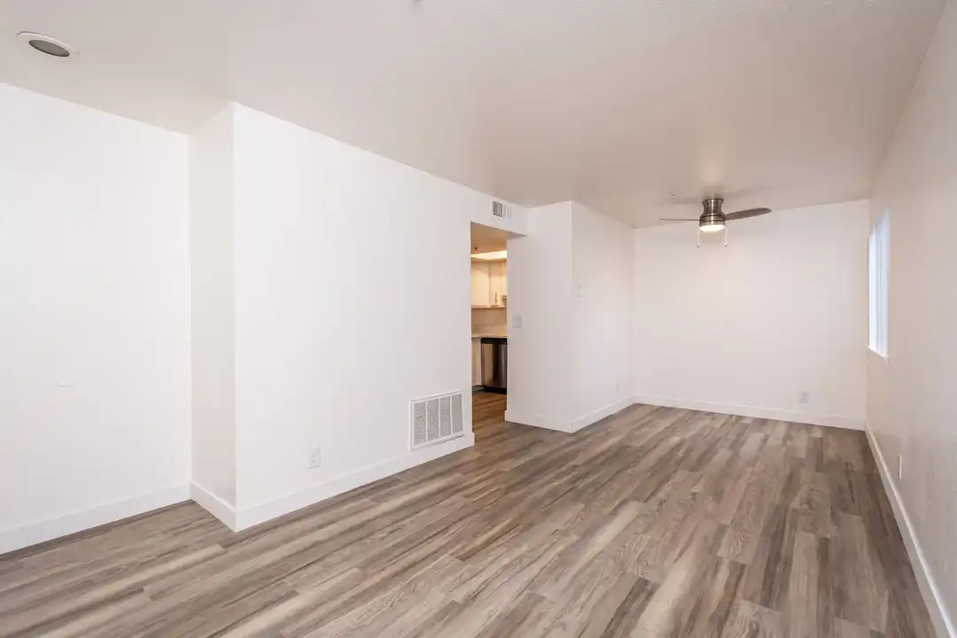 Apartment in Sacramento - More