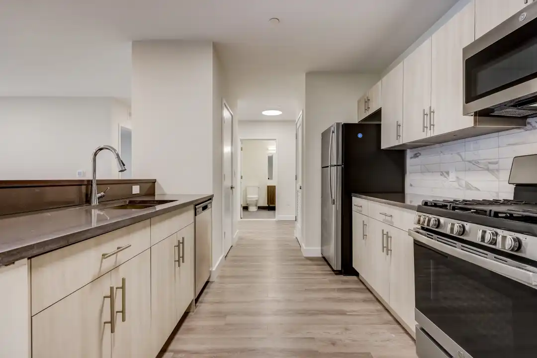 416 Highland Ave unit 231 - View 6