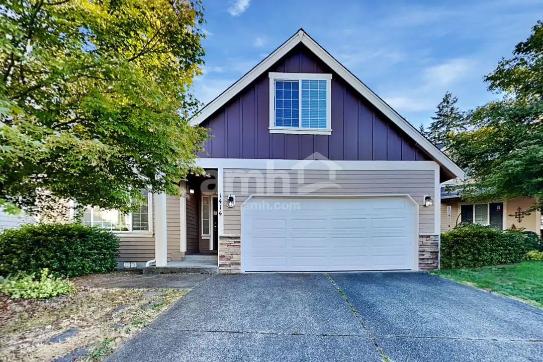 1414 177th St E – photo 1