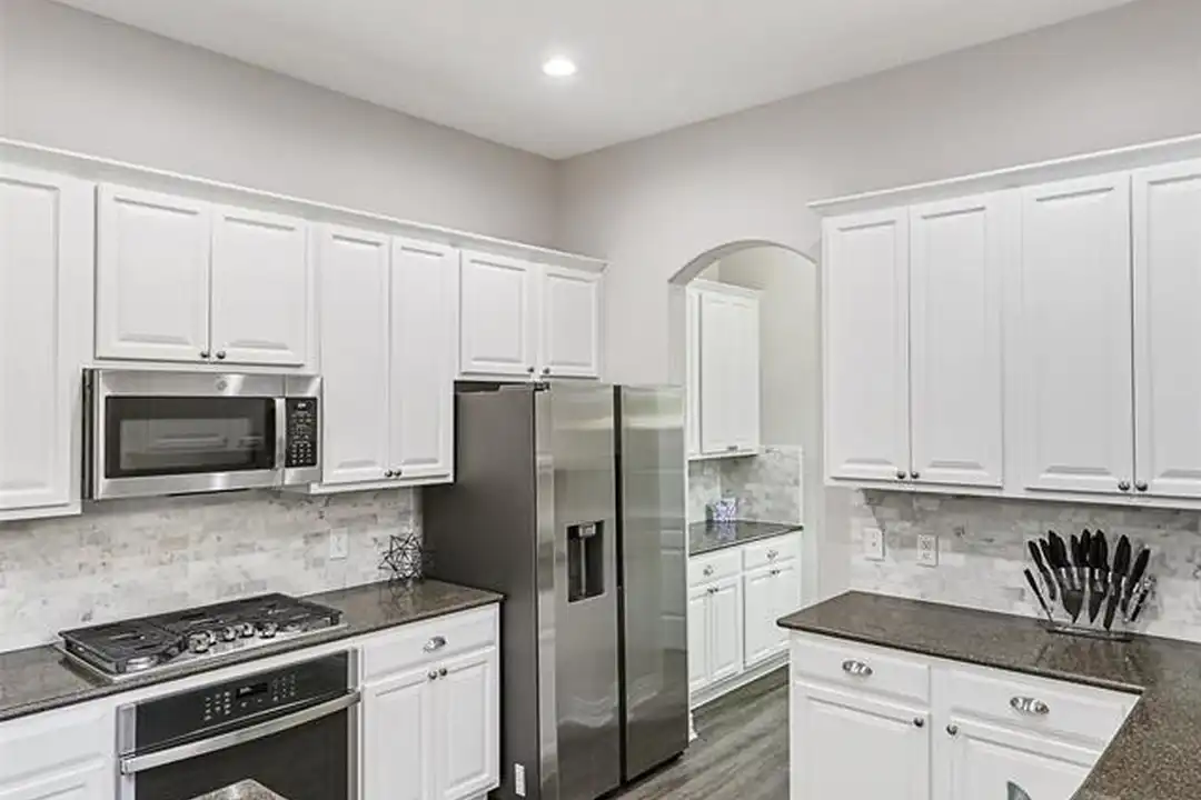 1460 Bristol Ln - More
