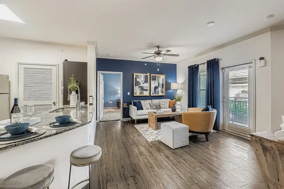 Ventana Plum Creek - View 3
