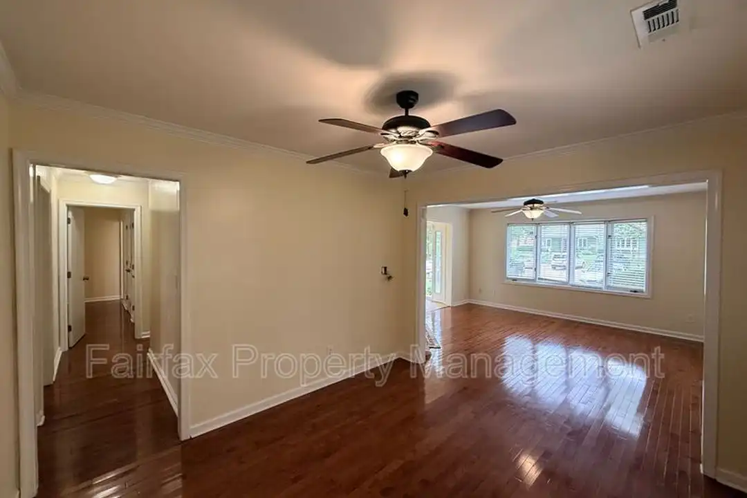 107 Perriwinkle Pl - View 5