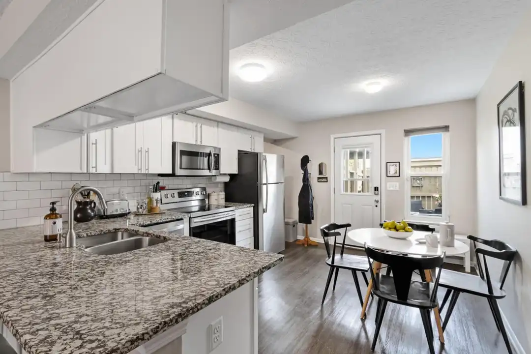 3232 Summerdale Ln unit 74 – photo 1