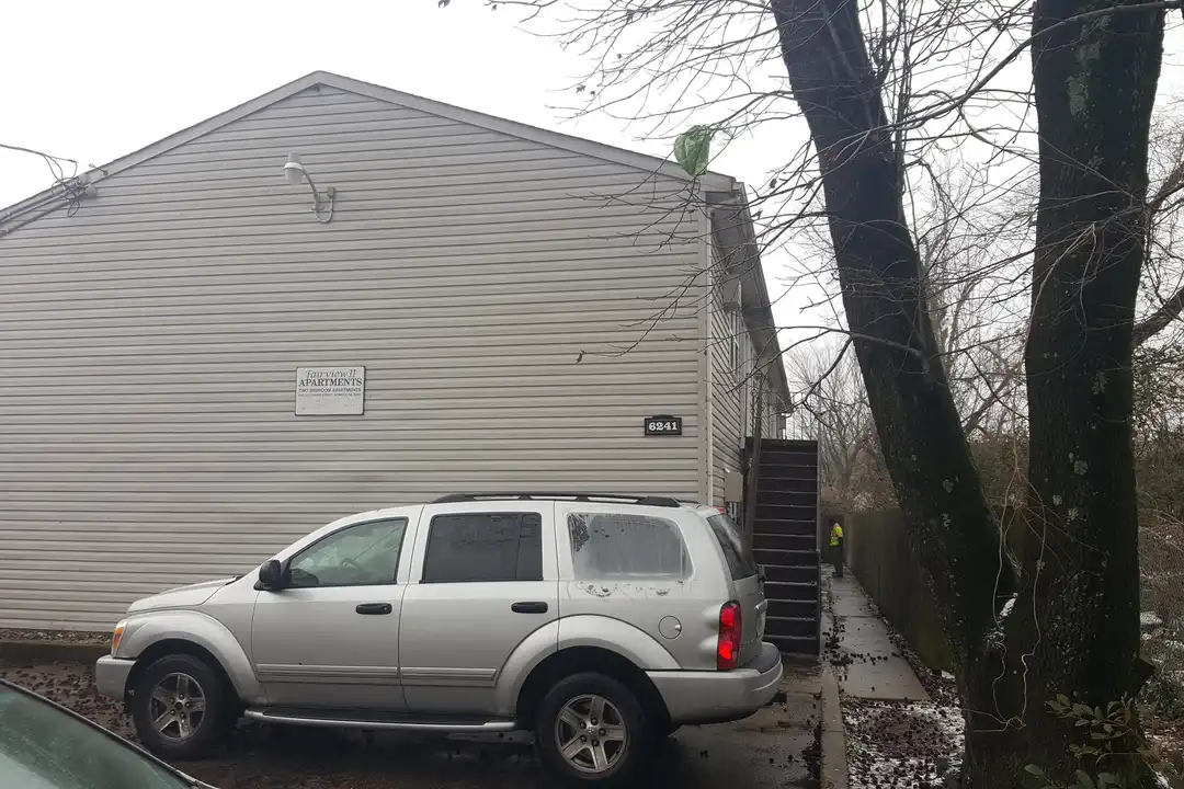 6241 Alexander St unit F - View 3