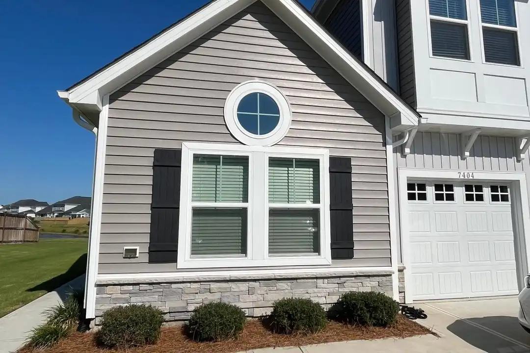 7404 Springwater Dr – photo 1