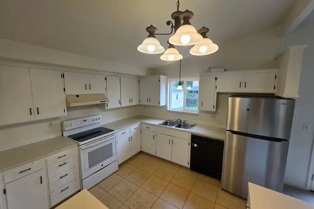 House in Lynnwood - View 4