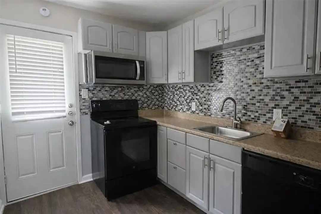 Apartment in Dallas - View 5