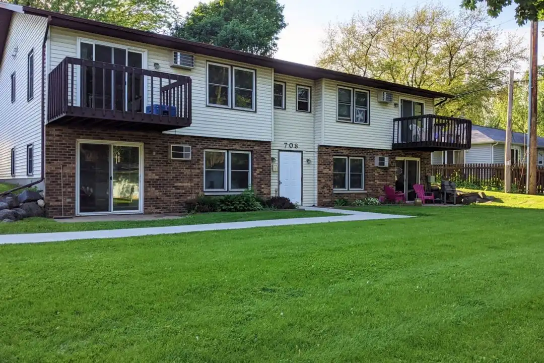 708 Bewick Dr unit 2 – photo 1