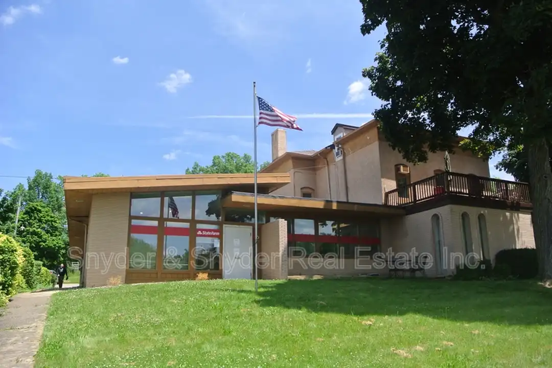 777 W Market St unit C2 – photo 1