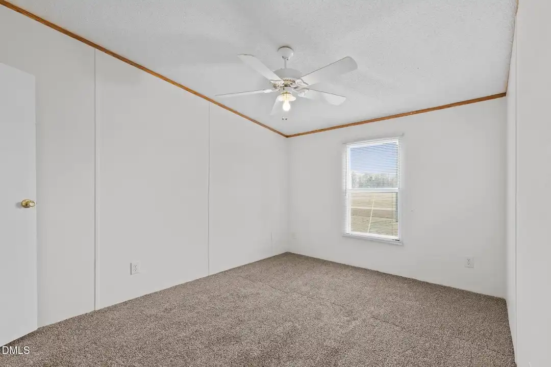 1385 Live Oak Rd - View 5