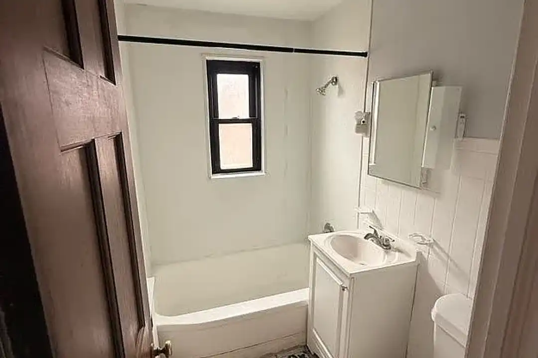 17846 Northwood Ave – photo 1