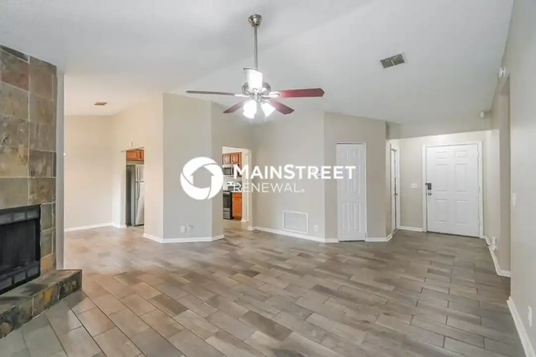10838 Naples Ct S – pohled 2