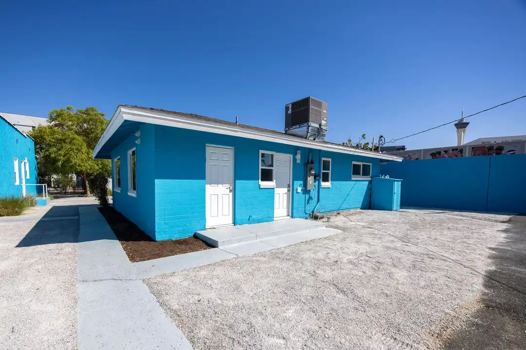 1008 S 3rd St – photo 1