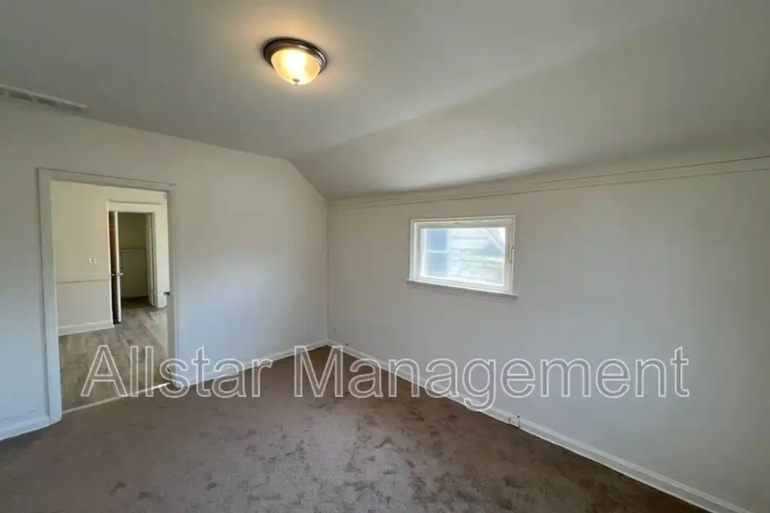 Apartment in Cleveland, Clark-Fulton, Cuyahoga - View 5