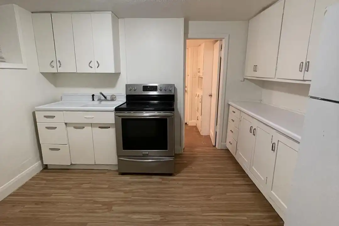 2261 Jefferson Ave unit 2 - View 6