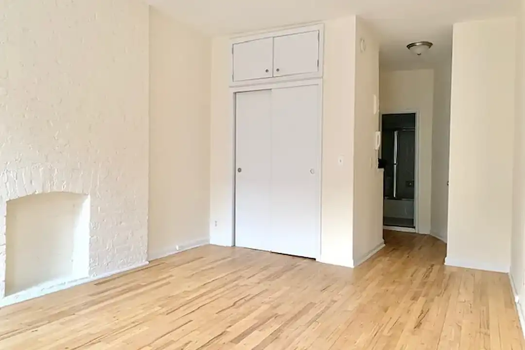 Apartment in New York - View 4