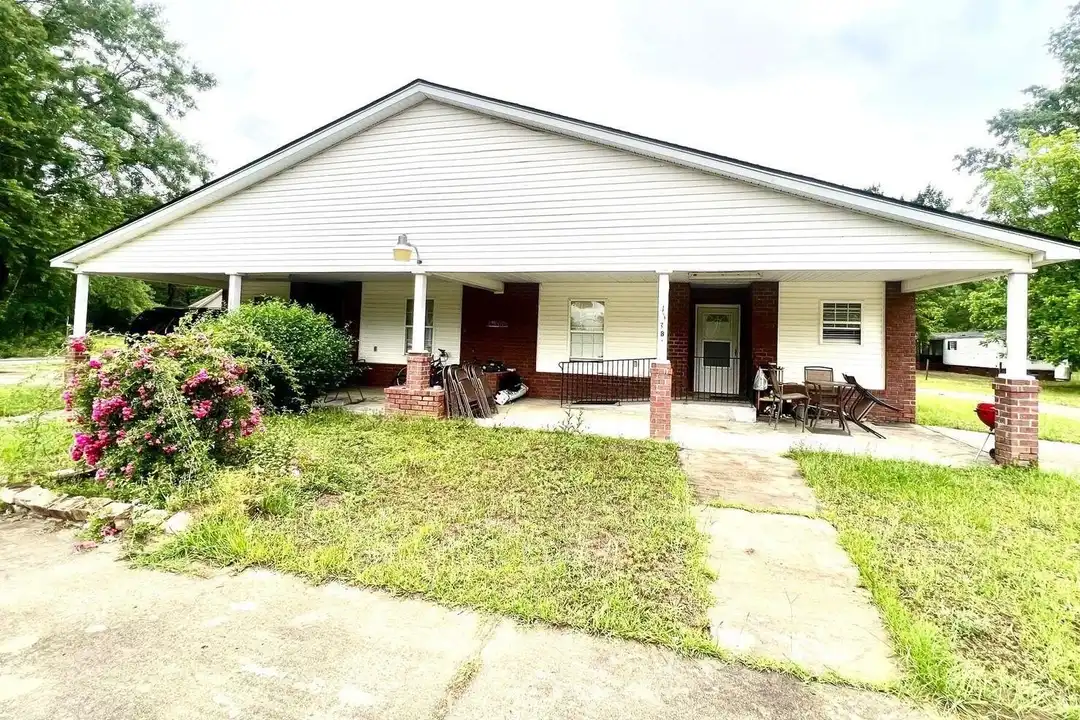113 Gospel Ln #A – photo 1 of 3